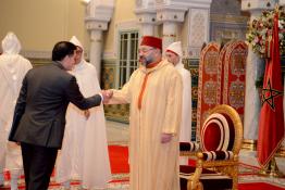 Image du Maroc Professionnelle de  Sa Majesté le Roi Mohammed VI reçoit plusieurs ambassadeurs étrangers venus présenter au Souverain leurs lettres de créance, au Palais Royal de Casablanca, Vendredi 1er Mars 2019. (Photo/ SPPR) via Jalilbounhar.com 